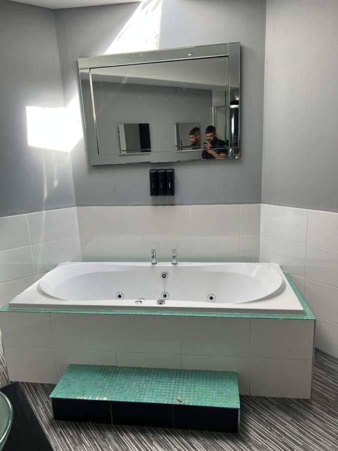 Boutique Blackpool 2 Bed Grey Apartment Sleeps 10 Εξωτερικό φωτογραφία